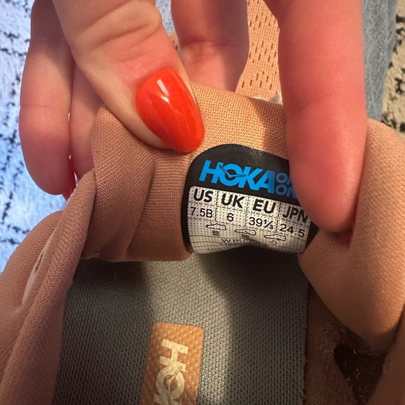 Hoka Women's Bondi 8 Pink Running Shoes - Picture 3 of 8